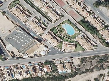 Casa in vendita a CL. ULISES URBANIZACIÓN TORREBLANCA 2 4 Planta Ba
