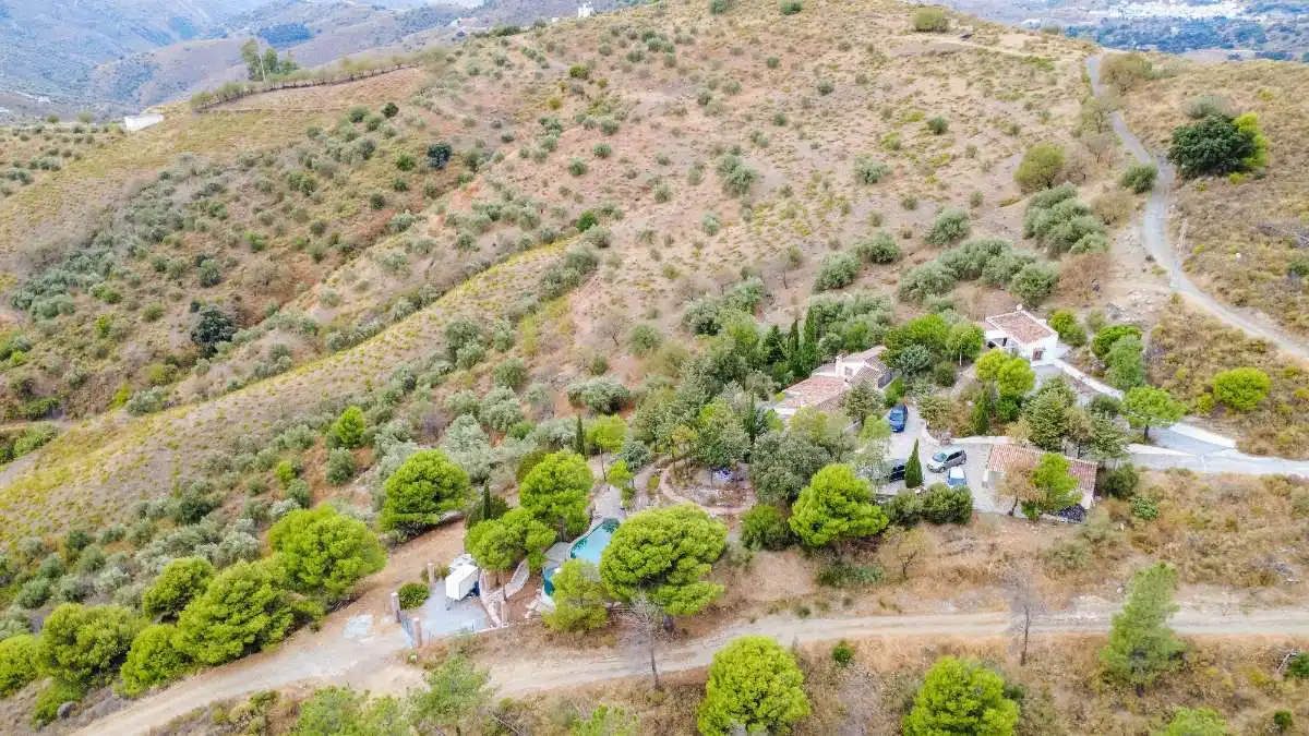 Houses for sale in Canillas de Albaida  with Air Conditioner, Private garden and Terrace