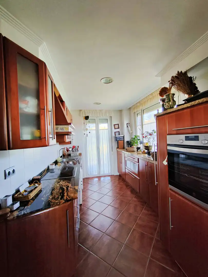 Cocina de Casa o chalet en venta en Piélagos con Calefacción, Jardín privado y Parquet