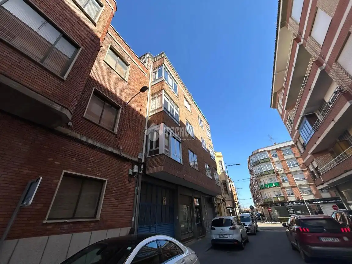 Vista exterior de Pis en venda en Medina del Campo