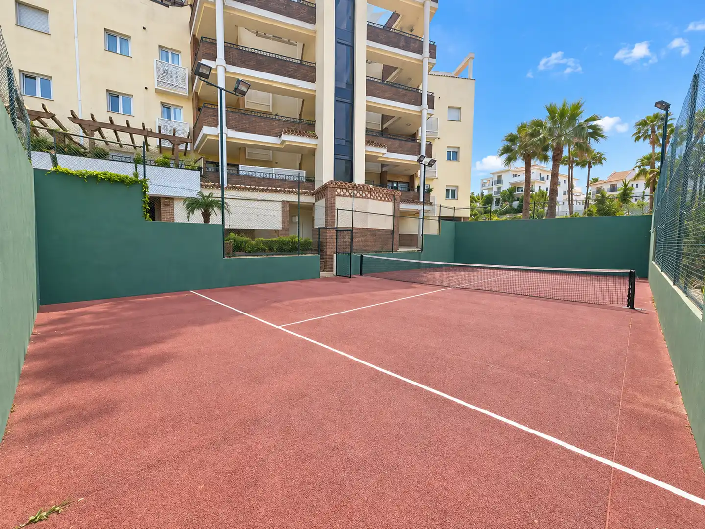 Apartamento con piscina en venta en Green Hills, imagen 44