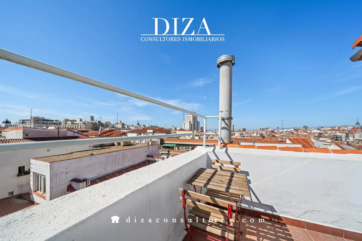 Exterior view of Duplexes for rent in Madrid  with Air Conditioner, Heating and Terrace