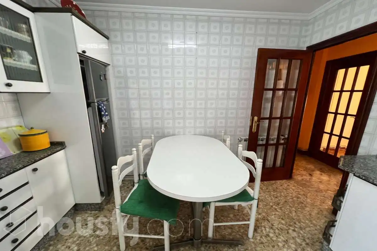 Comedor de Piso en venta en A Coruña Capital  con Calefacción