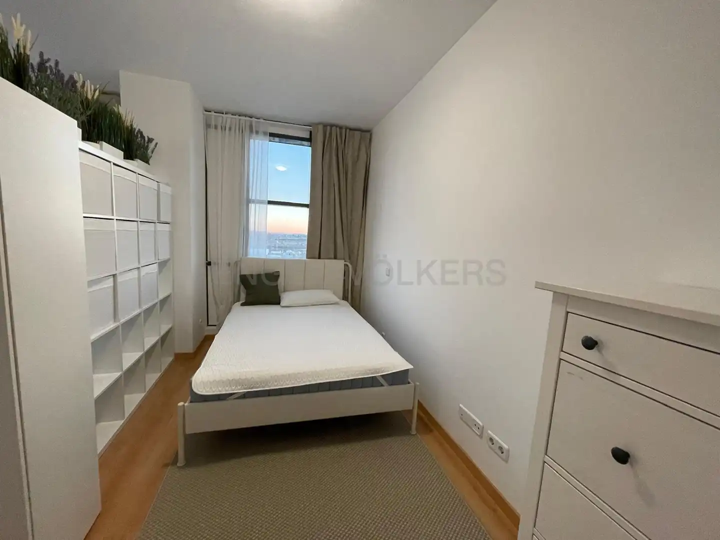 Bedroom of Study for rent in San Sebastián de los Reyes  with Air Conditioner, Heating and Parquet flooring