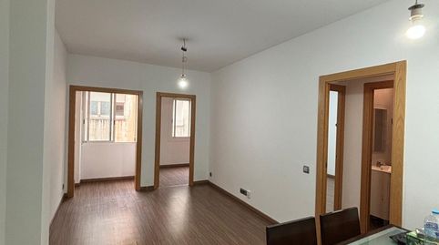 Foto 3 de Piso en venta en Paral.lel, El Raval, Barcelona Capital