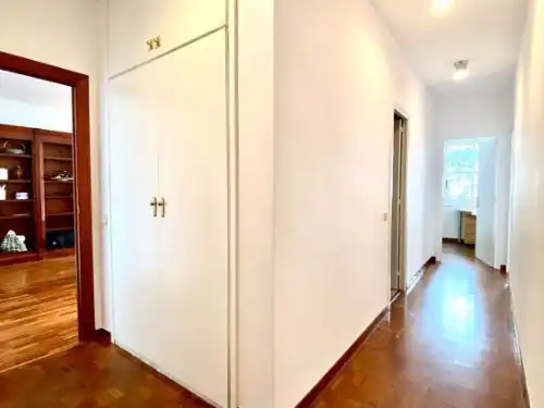 Wohnung zum Verkauf in Barcelona mit Klimaanlage, Heizung und Parkett