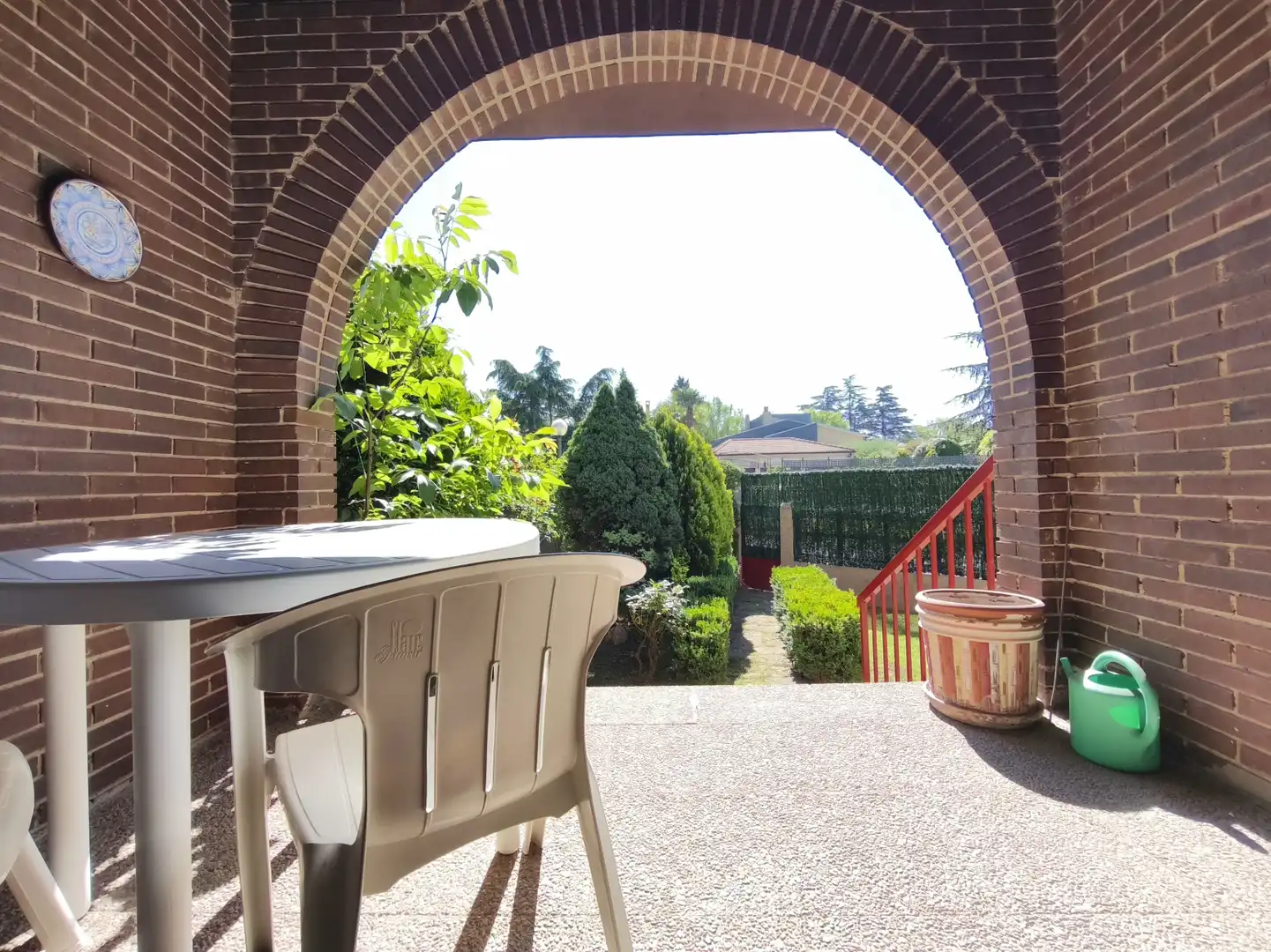 Terrassa de Casa adosada en venda en  Logroño amb Calefacció, Jardí privat i Parquet