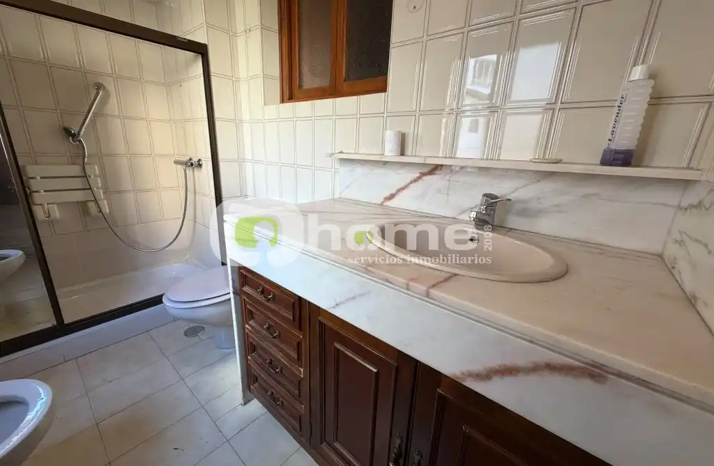 Bathroom of Flat for sale in Zamora Capital   with Heating