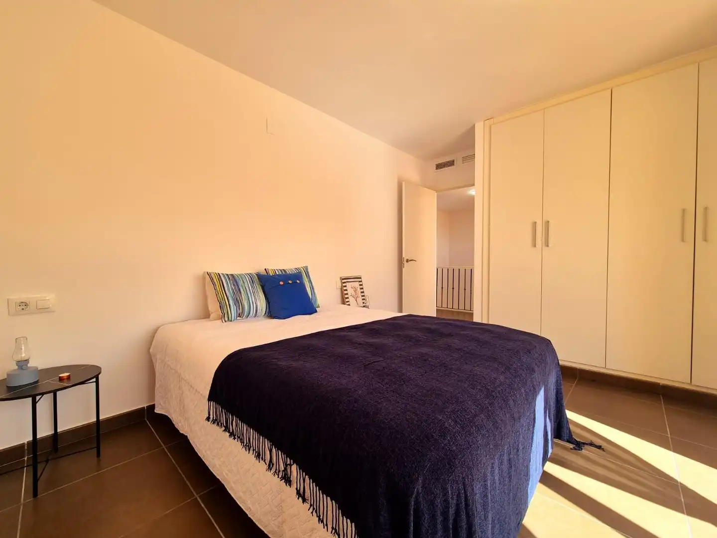 Habitación de Casa adosada en venta en Algeciras con Terraza y Balcón