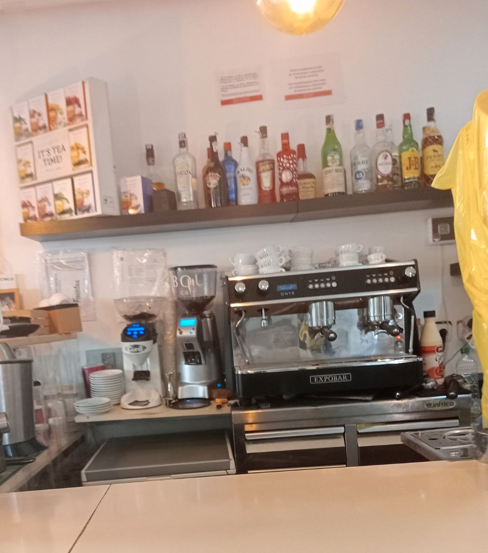 Local en traspaso en Centro - El Castillo