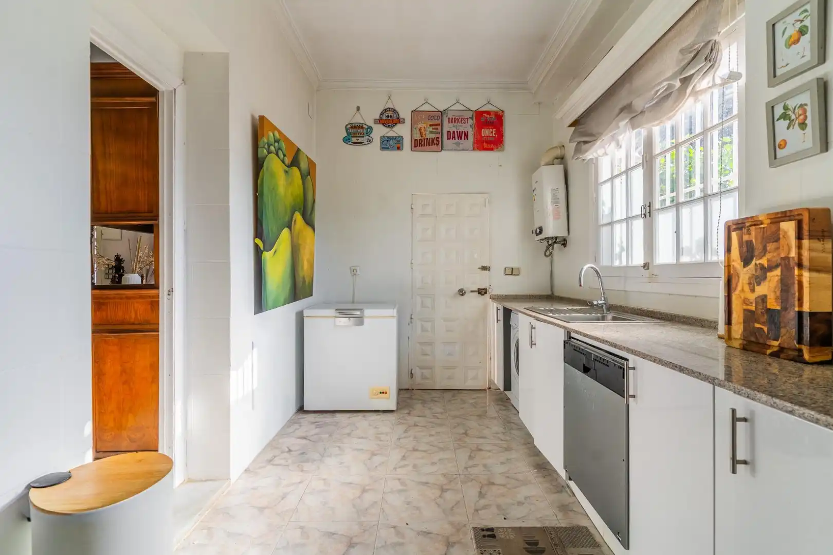 Kitchen of Houses for sale in Jerez de la Frontera  with Private garden, Swimming Pool and Balcony