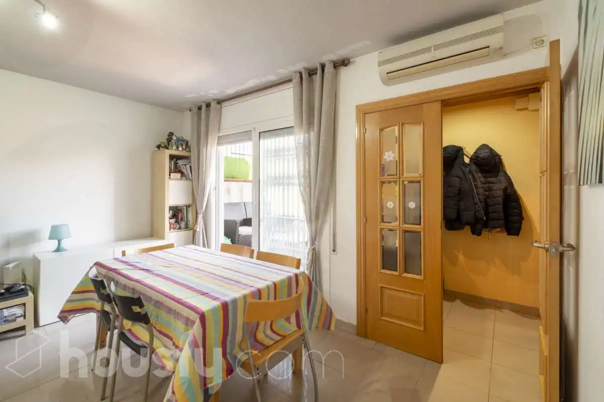Attic for sale in L'Hospitalet de Llobregat  with Air Conditioner and Terrace