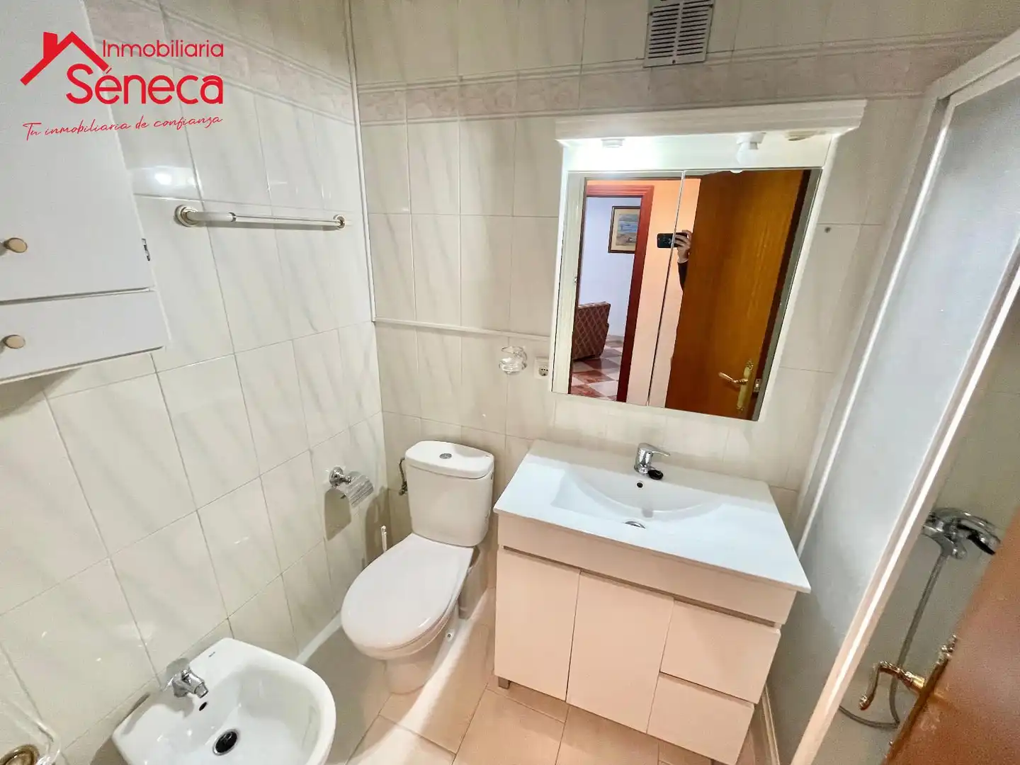 Badezimmer von Wohnung zum Verkauf in Córdoba mit Klimaanlage, Heizung und Terrasse