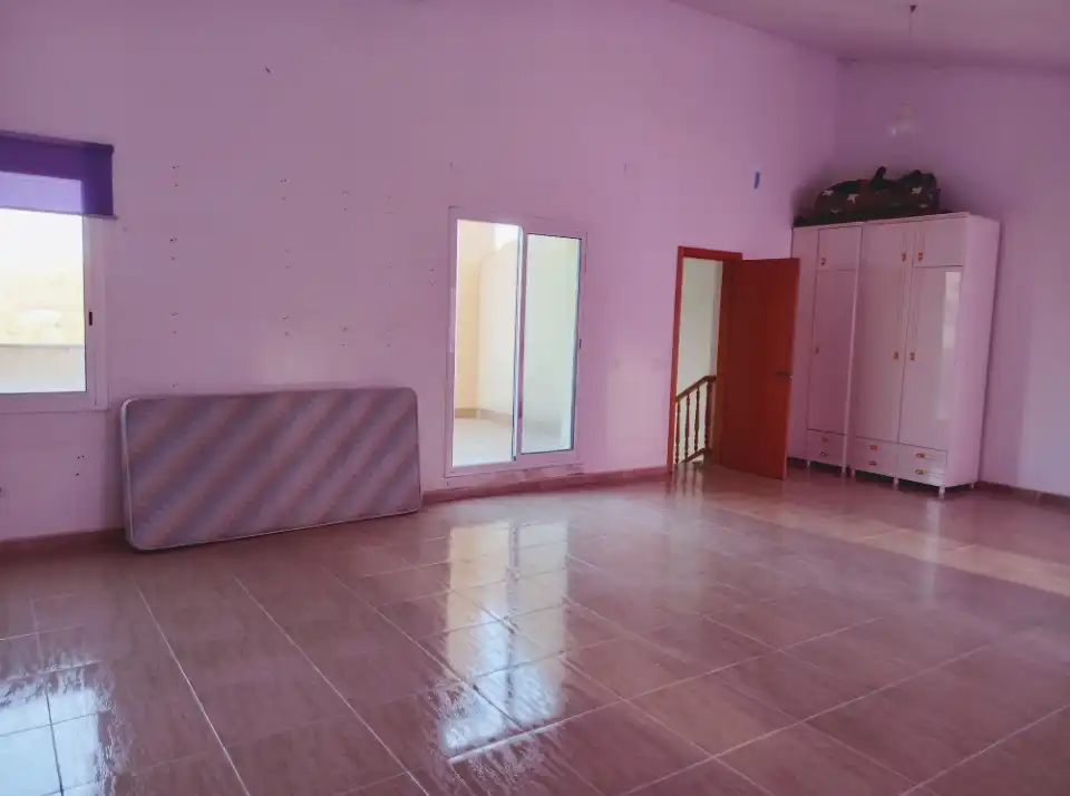 Villa avec piscine à vendre à Pontons, imagen 15