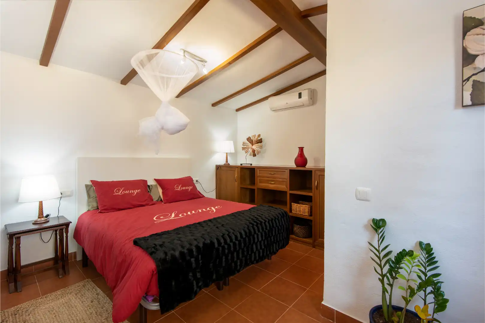 Habitación de Finca rústica en venta en Alhaurín de la Torre con Aire acondicionado, Calefacción y Jardín privado