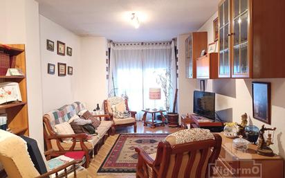 Living room of Flat for sale in Torrejón de Ardoz  with Air Conditioner and Heating