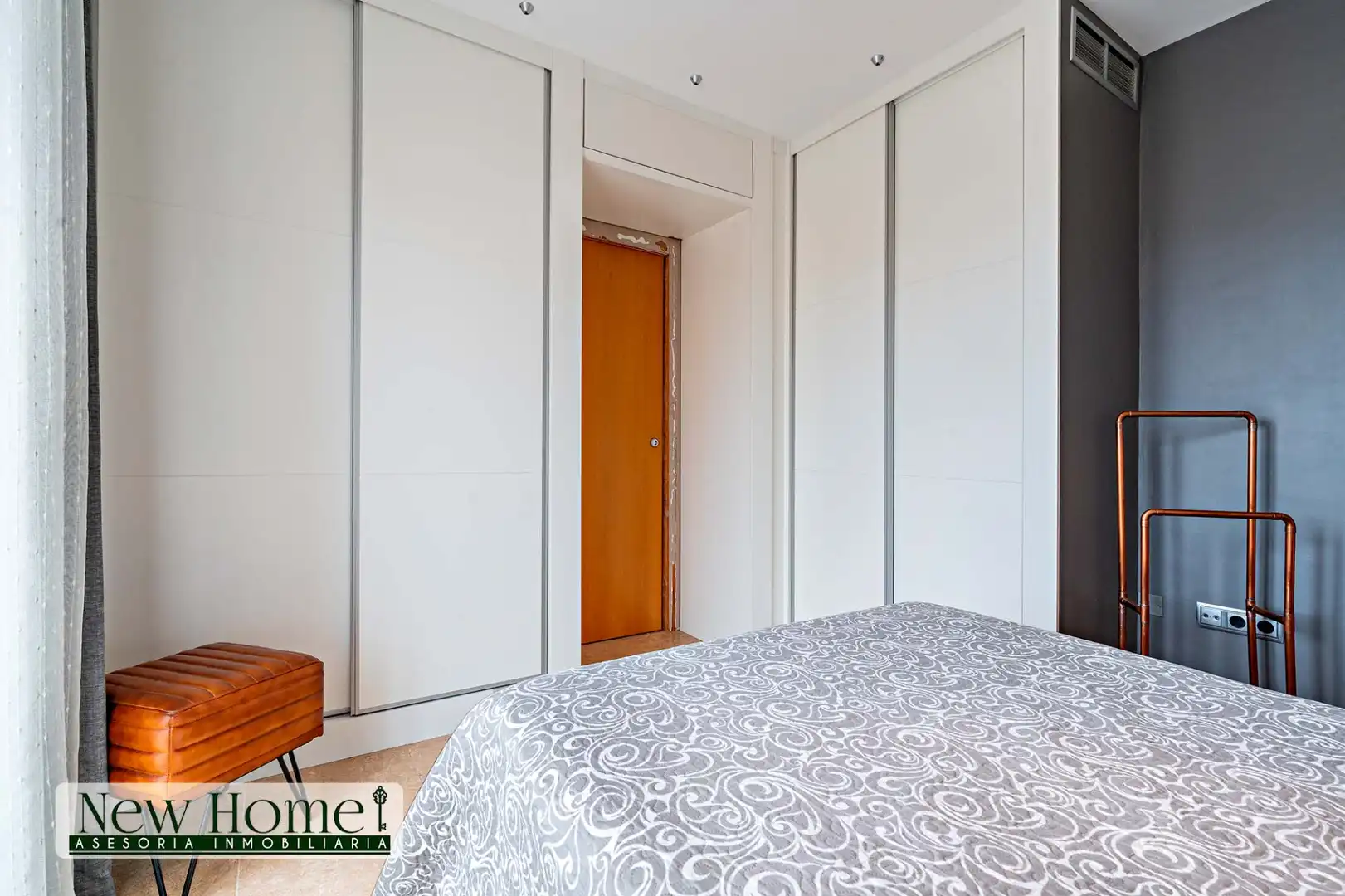 Bedroom of Attic for sale in Roquetas de Mar  with Terrace, Swimming Pool and Furnished