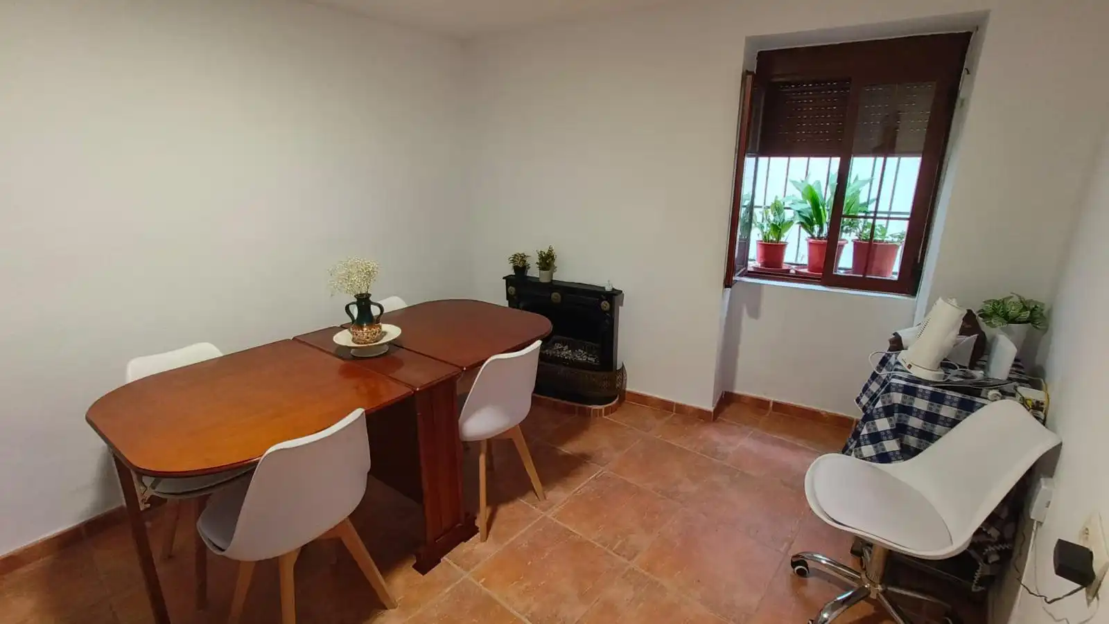 Dining room of Houses for share in Jaén  with Air Conditioner, Private garden and Terrace