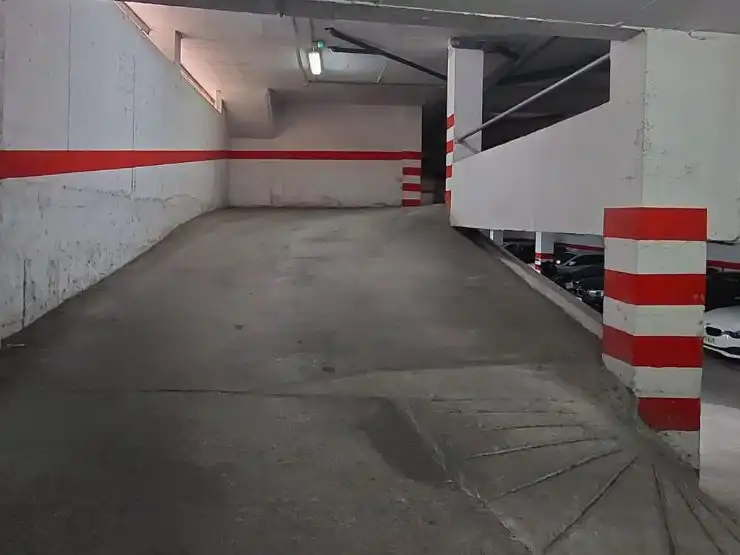 Parking of Garage for rent in Granada  with Alarm