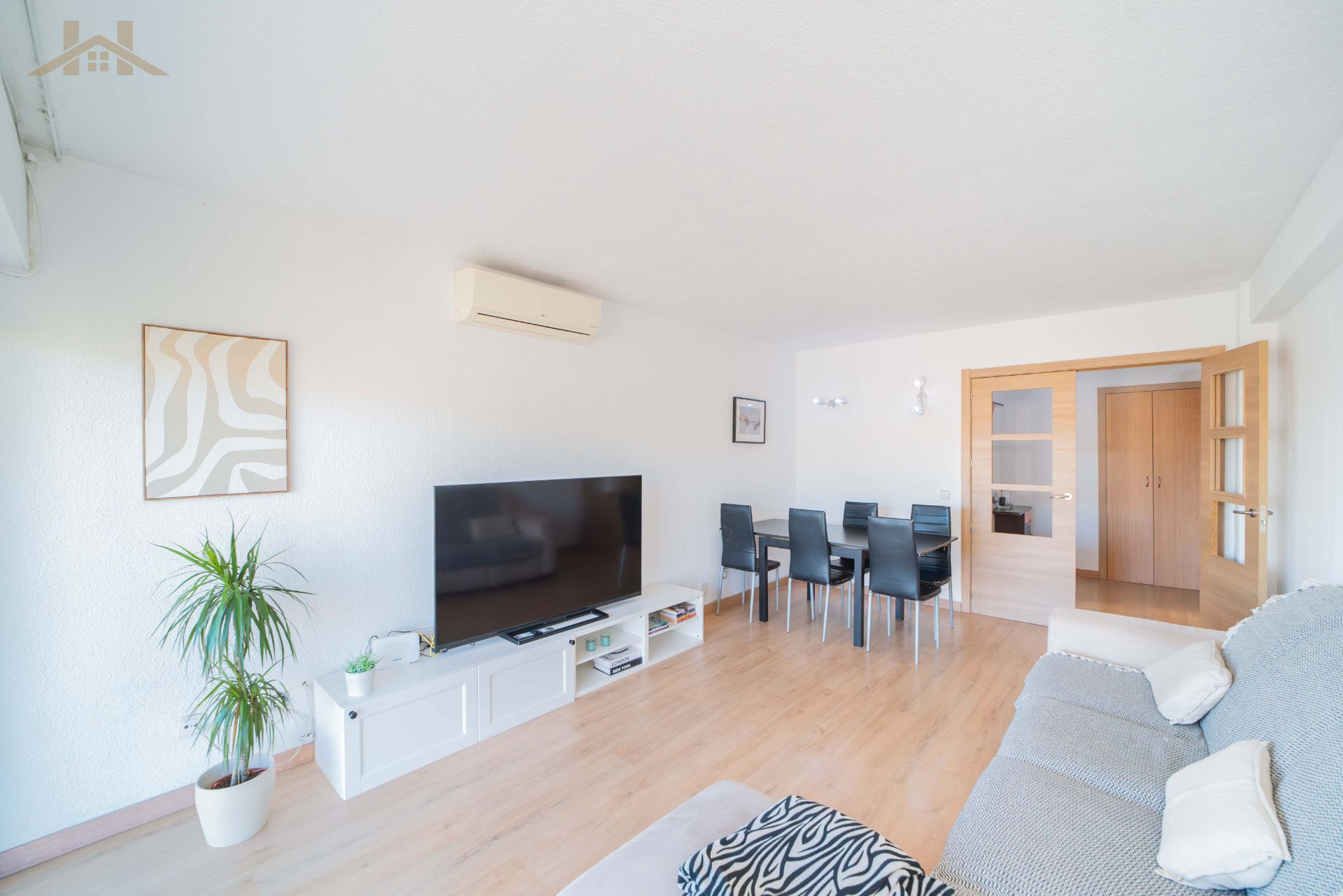 Living room of Flat for sale in Móstoles  with Air Conditioner, Terrace and Storage room