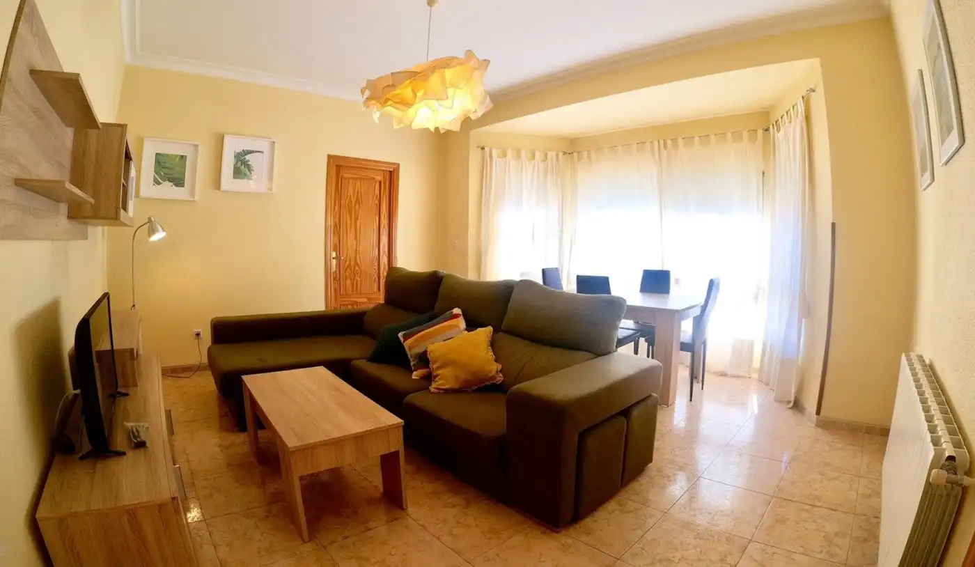 Wohnzimmer von Wohnung zur Miete in Plasencia mit Heizung, Terrasse und Möbliert