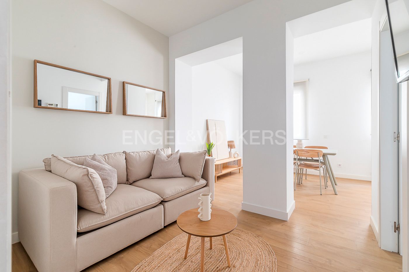 Living room of Apartment to rent in  Madrid Capital  with Air Conditioner, Heating and Furnished