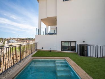 Villa avec balcon à vendre à Mareny Blau