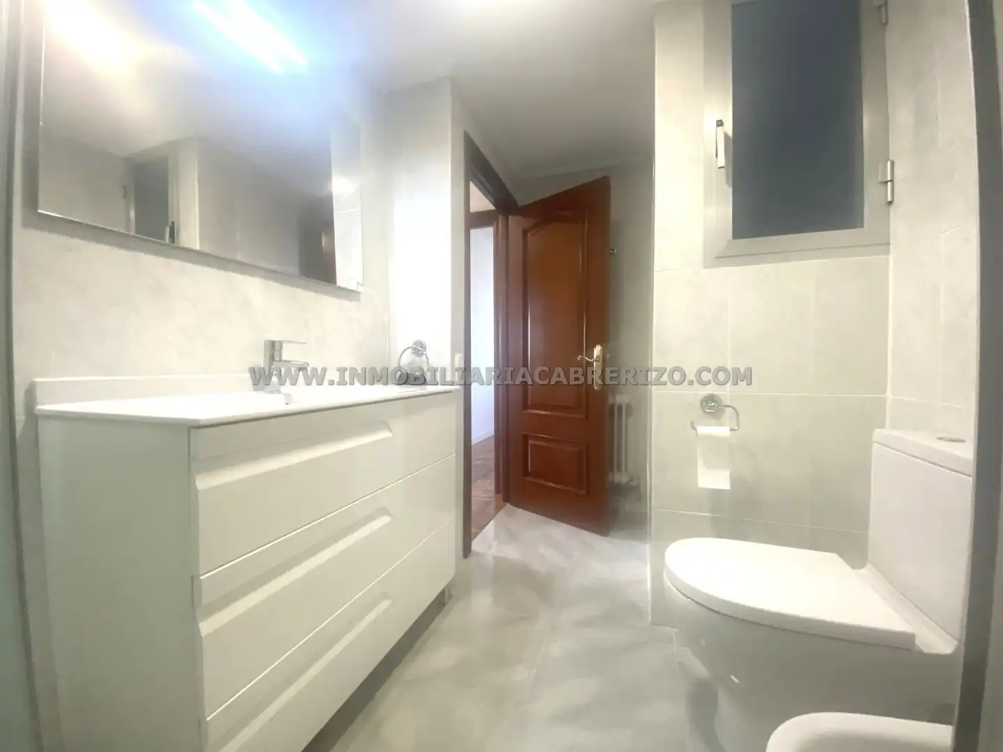 Baño de Piso en venta en Beriáin con Calefacción, Parquet y Terraza