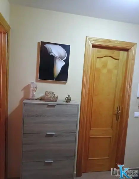 Casa adosada en venda en Linares amb Calefacció, Traster i Piscina