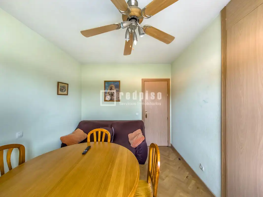 Habitación de Casa o chalet en venta en Rivas-Vaciamadrid con Calefacción, Jardín privado y Trastero