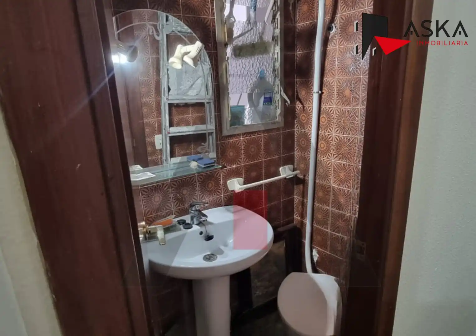 Bathroom of Flat for sale in Torrent  with Air Conditioner and Balcony