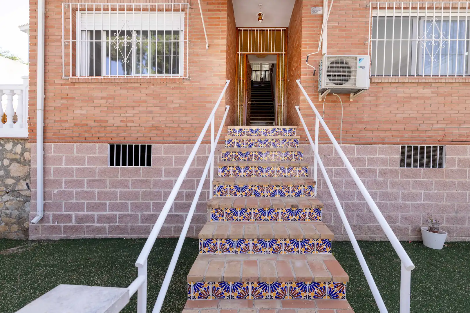 Exterior view of Houses for sale in Málaga  with Air Conditioner, Heating and Private garden