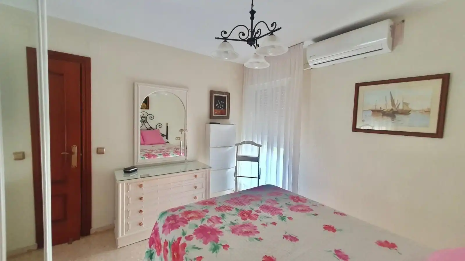 Habitación de Piso en venta en Málaga con Aire acondicionado y Calefacción