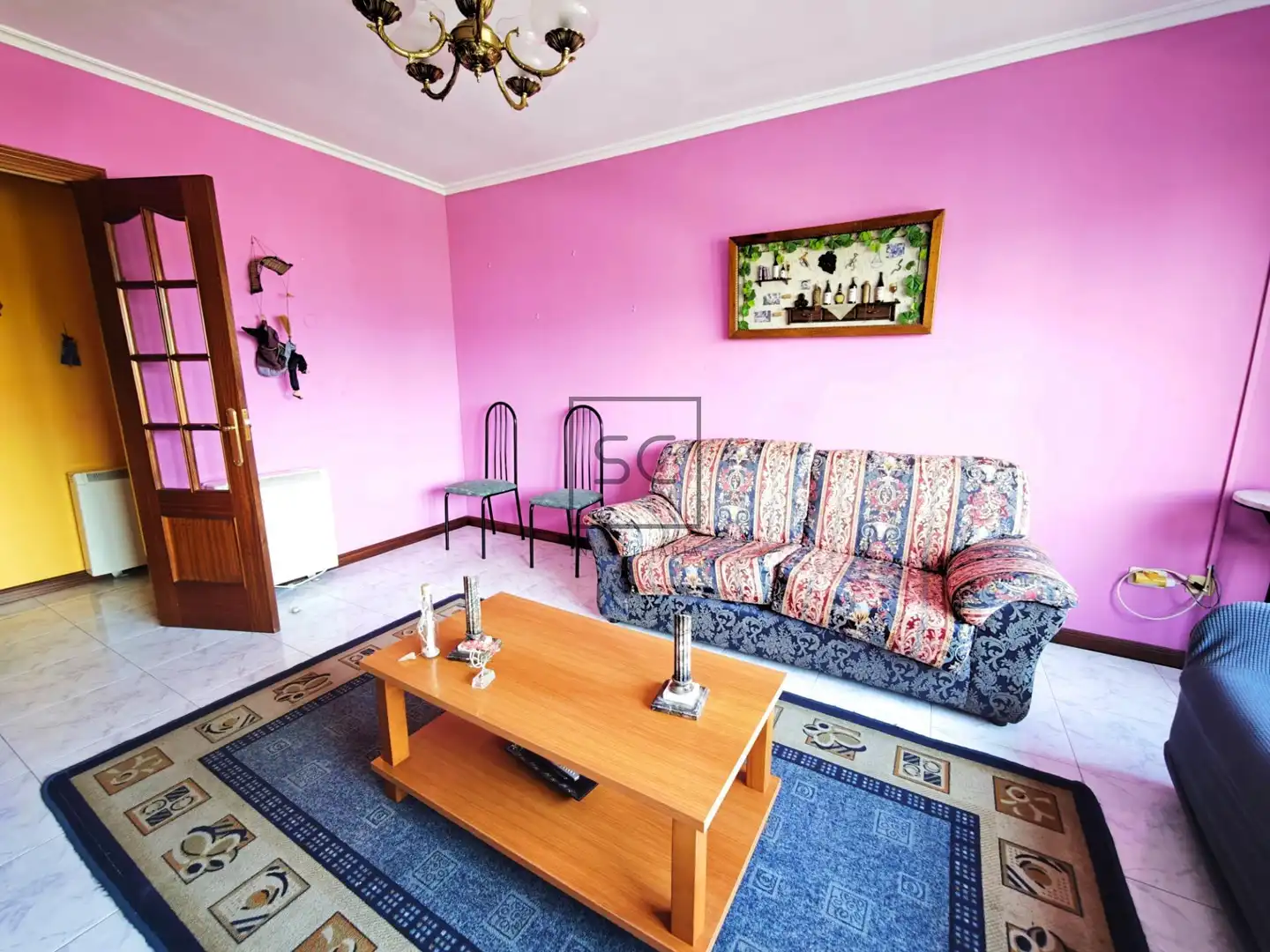 Sala de estar de Piso en venta en Narón con Calefacción, Parquet y Trastero