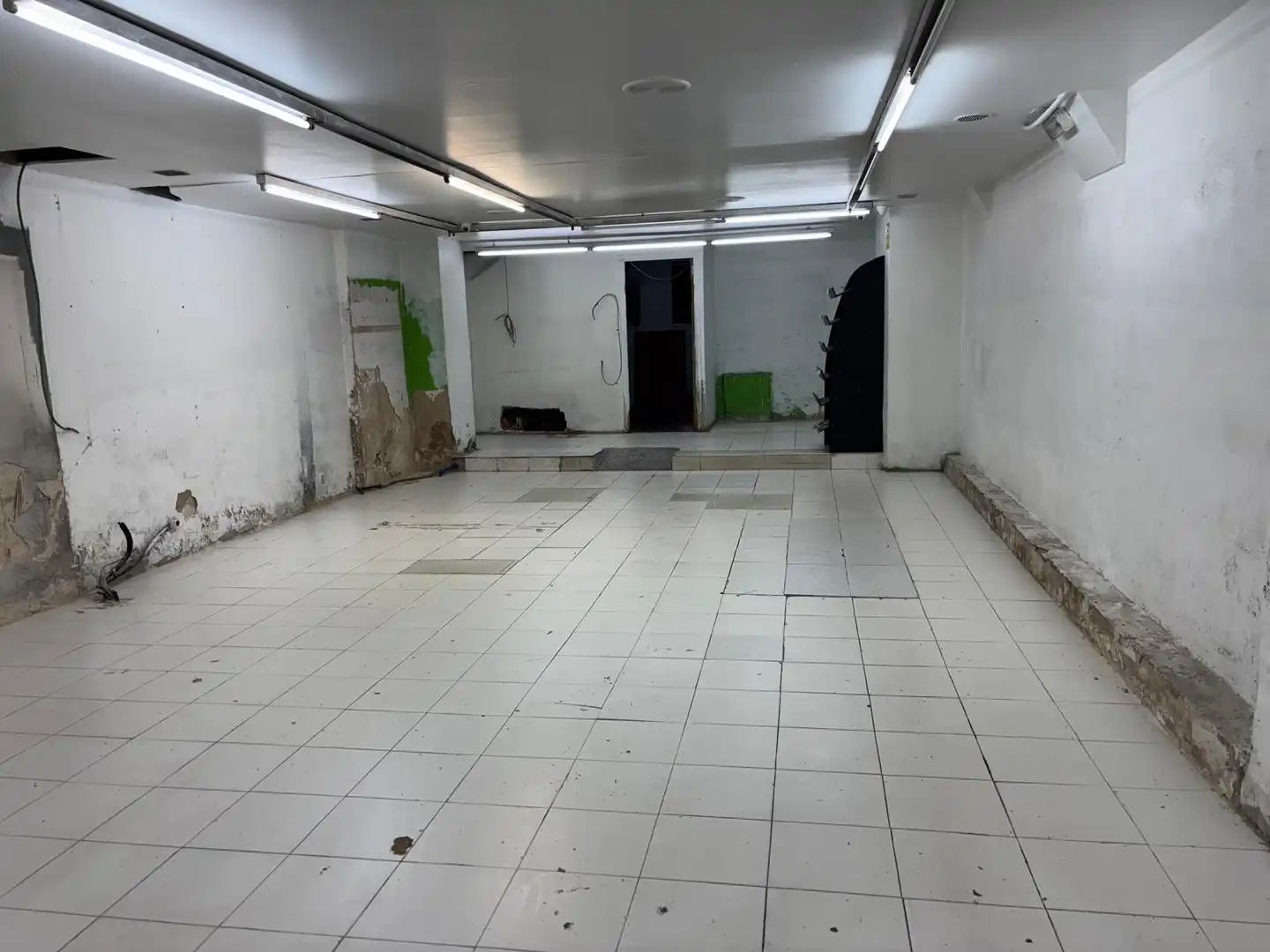 Geschaftsraum zur Miete in  Pamplona / Iruña