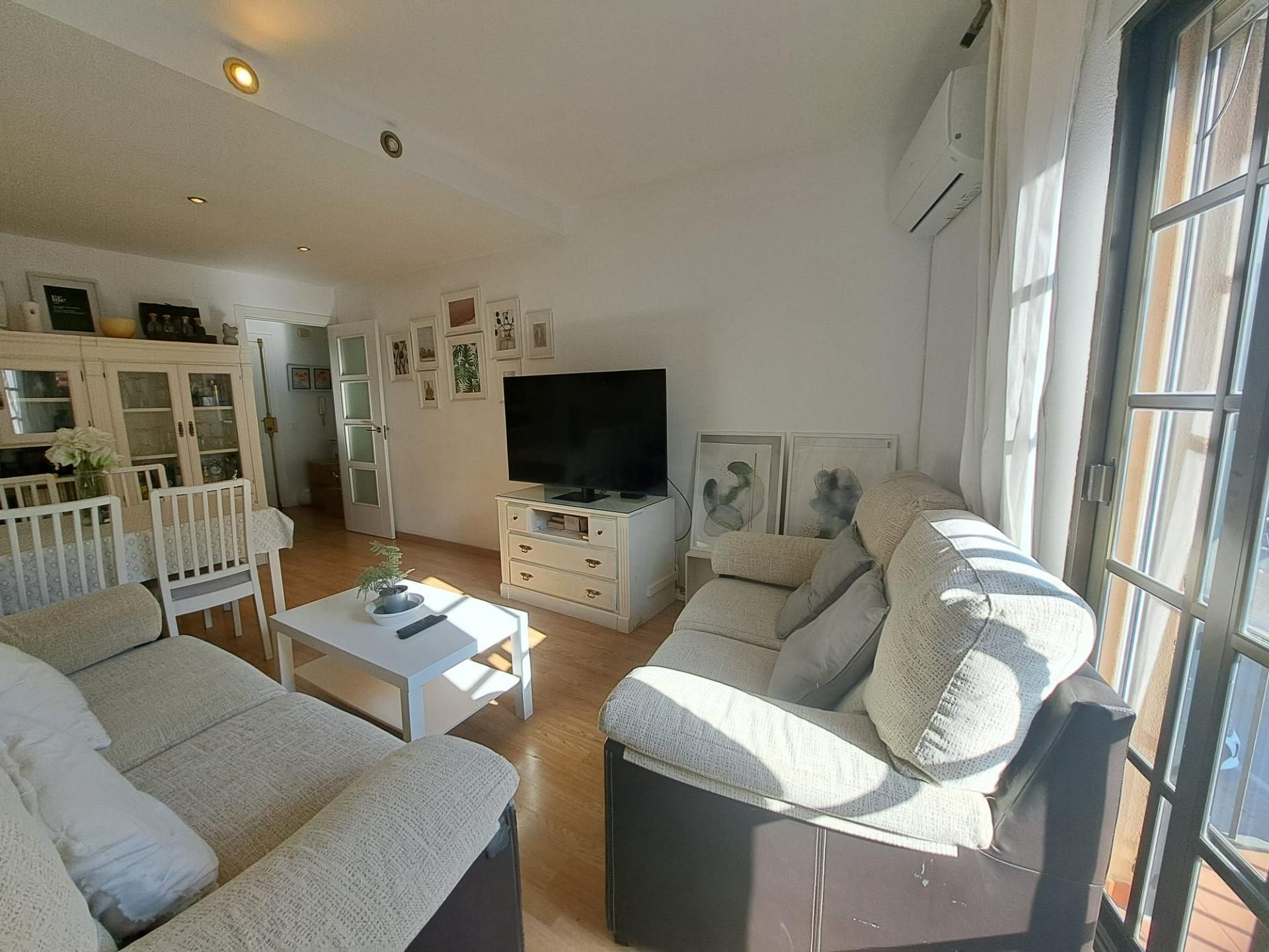 Living room of Duplex for sale in Chiclana de la Frontera  with Air Conditioner, Terrace and Storage room