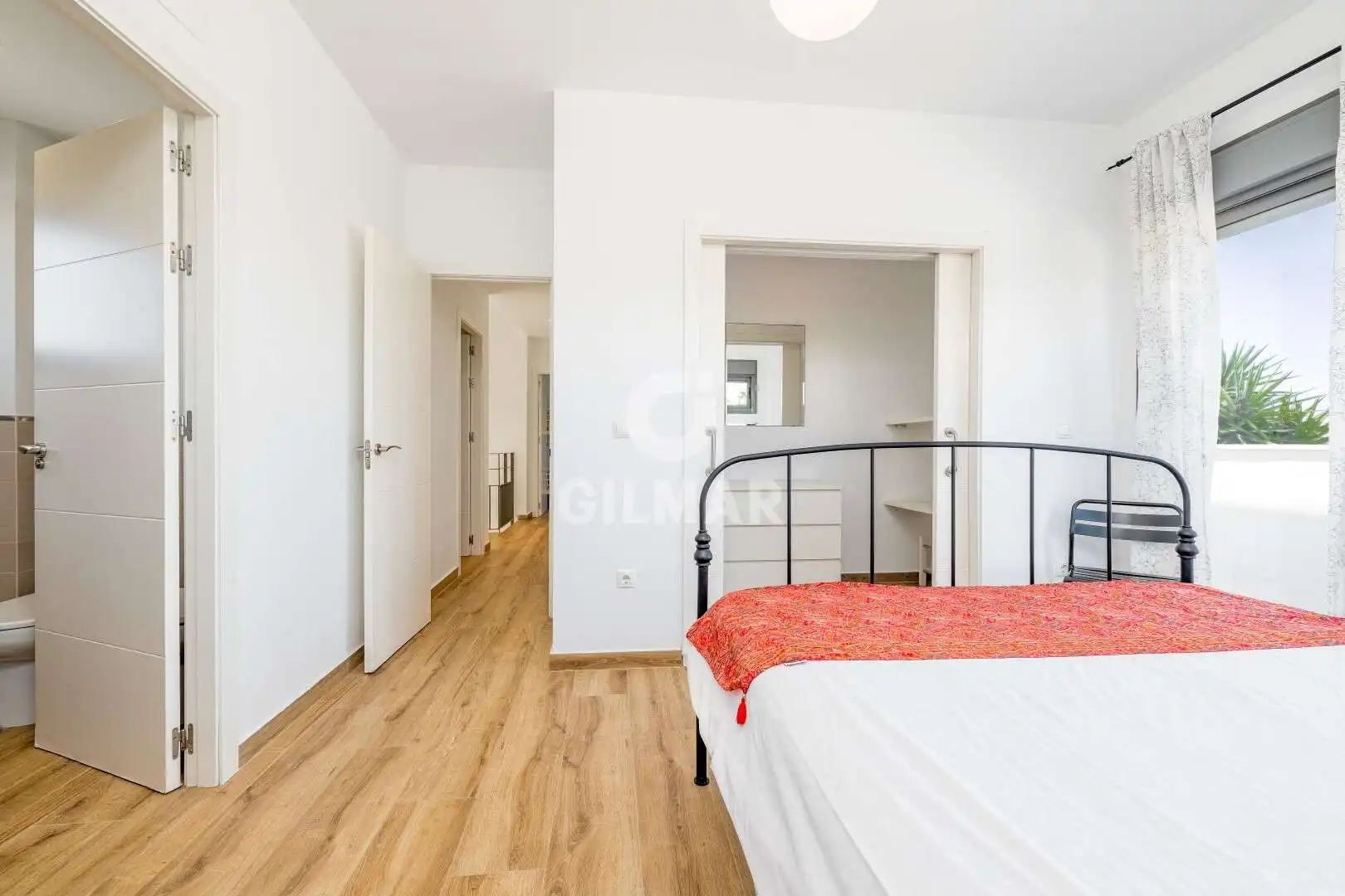 Dormitori de Casa o xalet en venda en Conil de la Frontera amb Jardí privat, Piscina i Moblat