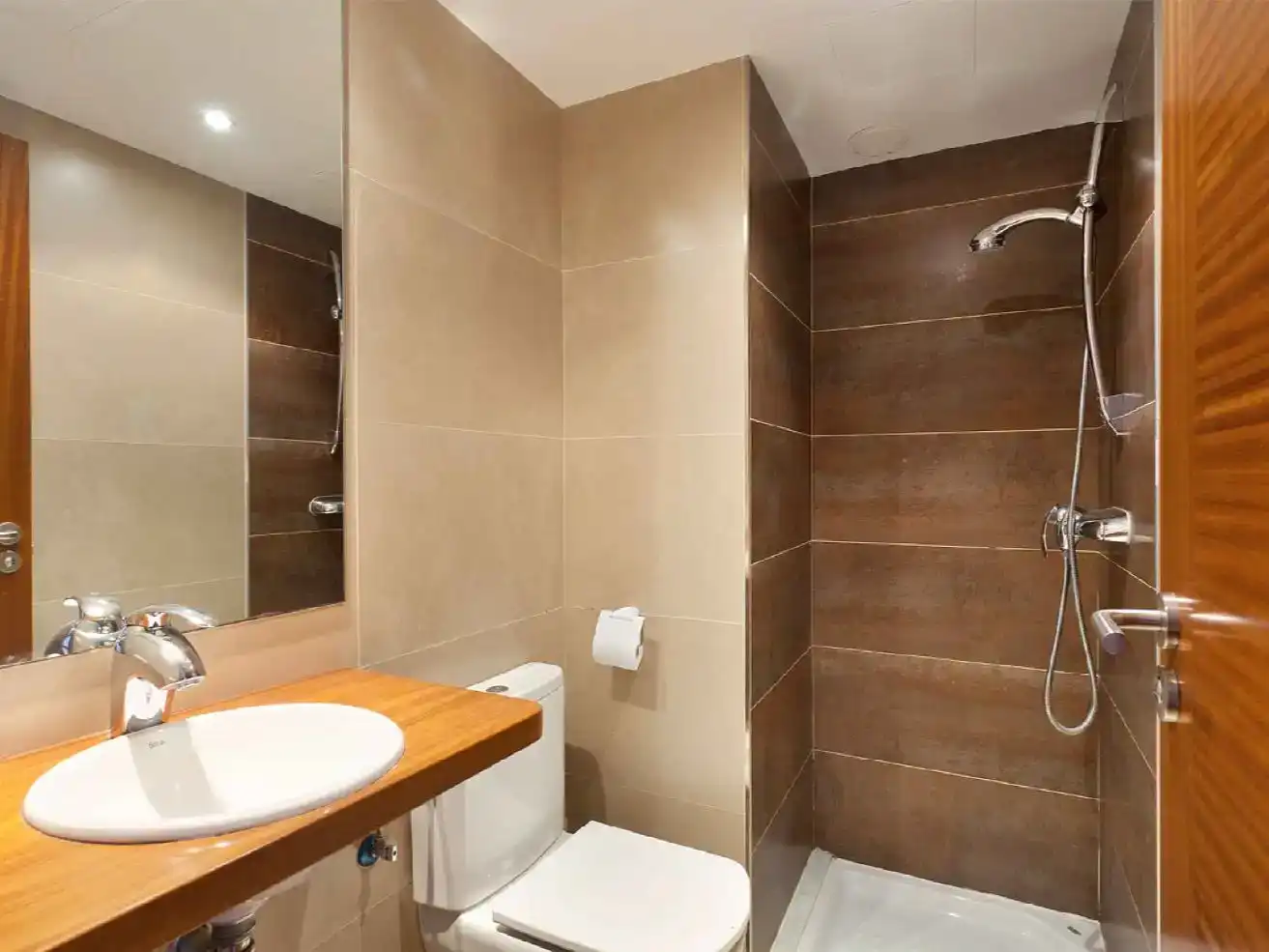 Badezimmer von Wohnung zur Miete in  Palma de Mallorca mit Klimaanlage und Balkon