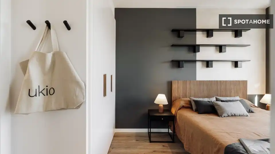 Bedroom of Flat for rent in Barcelona  with Air Conditioner, Heating and Furnished