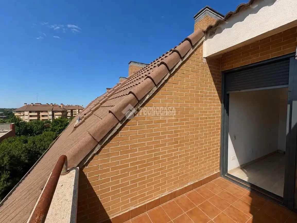 Balcony of Flat for sale in Boadilla del Monte  with Terrace, Storage room and Community pool