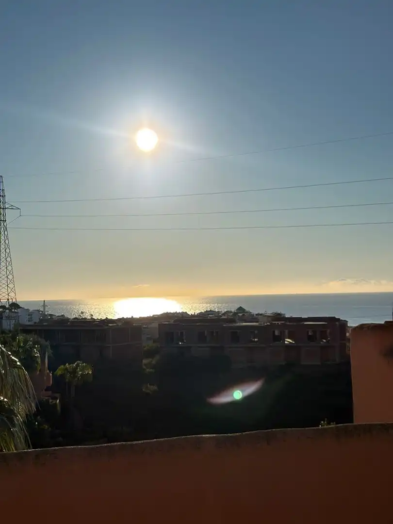 Vista exterior de Casa o xalet en venda en Mijas amb Calefacció, Jardí privat i Terrassa