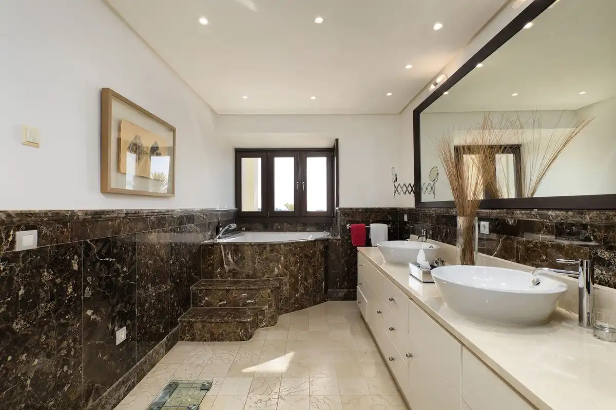 Chalet con piscina en venta en Milla de Oro, imagen 48