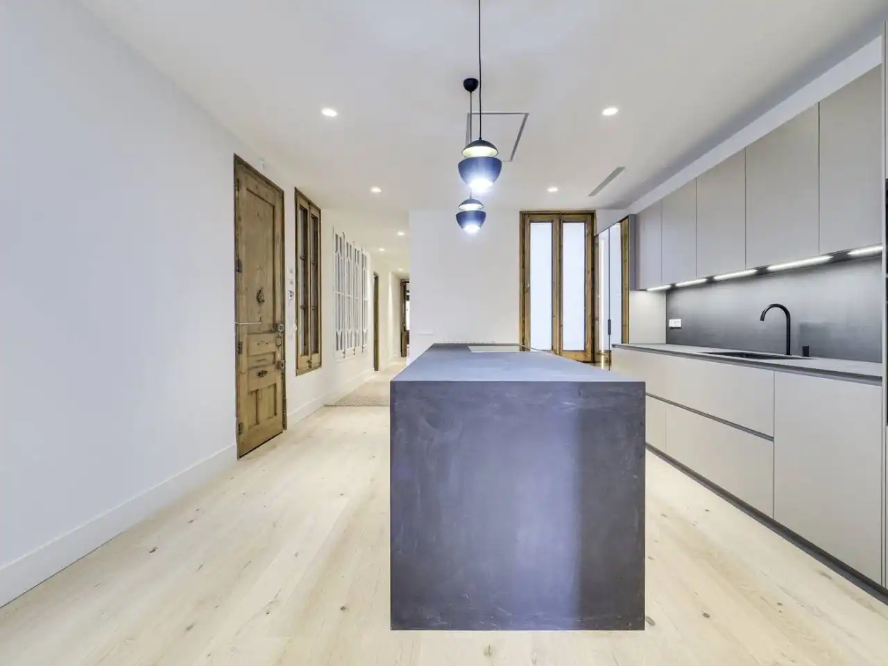 Kitchen of Flat for sale in Madrid  with Air Conditioner, Heating and Parquet flooring