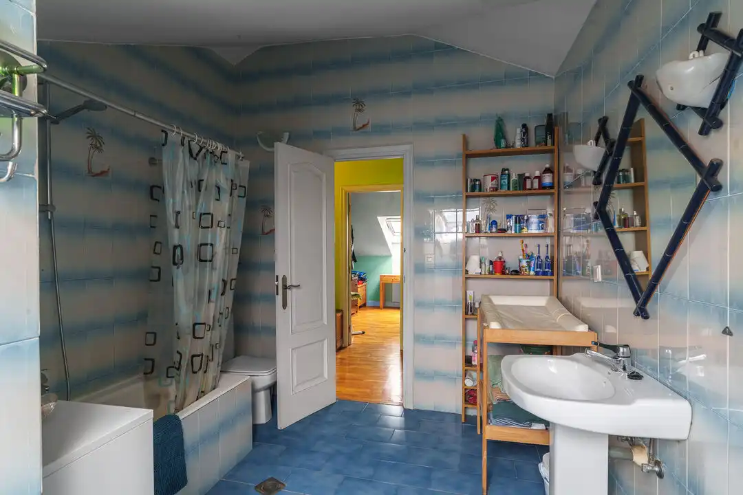 Bathroom of Flat for sale in Donostia - San Sebastián   with Heating, Private garden and Terrace