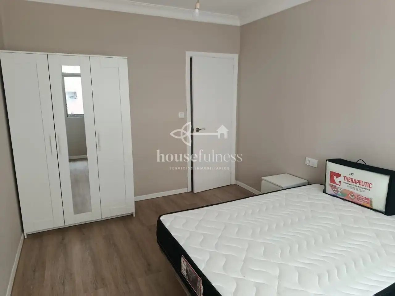 Habitación de Piso de alquiler en Ferrol con Calefacción, Terraza y Amueblado