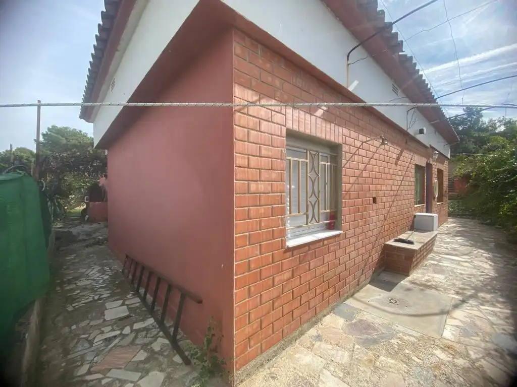 Vista exterior de Casa o xalet en venda en La Pobla de Tornesa amb Jardí privat, Terrassa i Traster