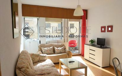 Living room of Flat to rent in Salamanca Capital  with Heating, Furnished and Balcony