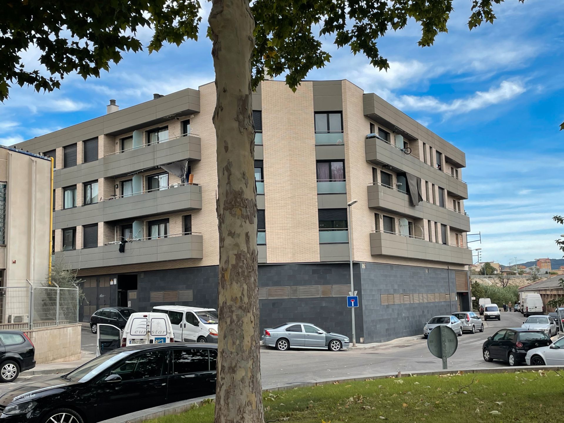 Vista exterior de Edificio en venta en Igualada