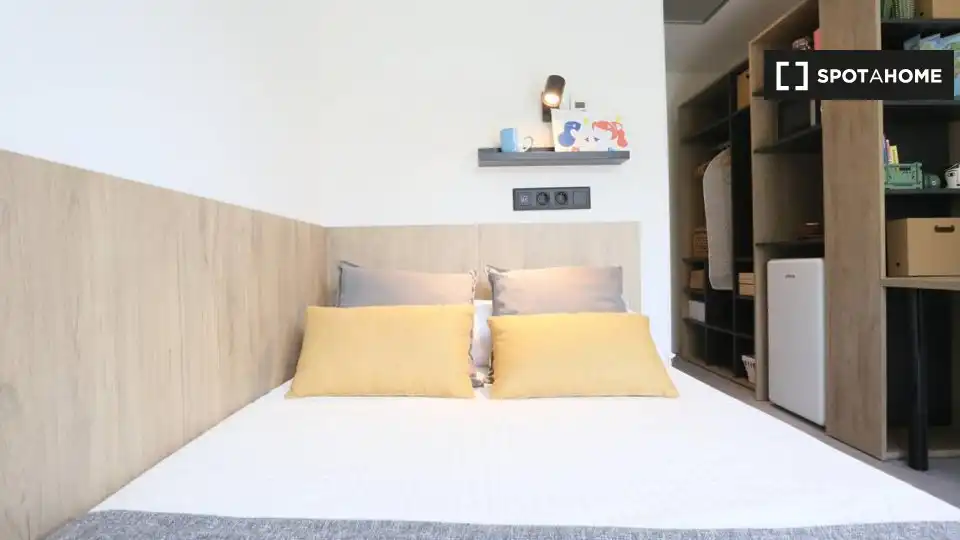 Habitación en El Cano - Los Bermejales