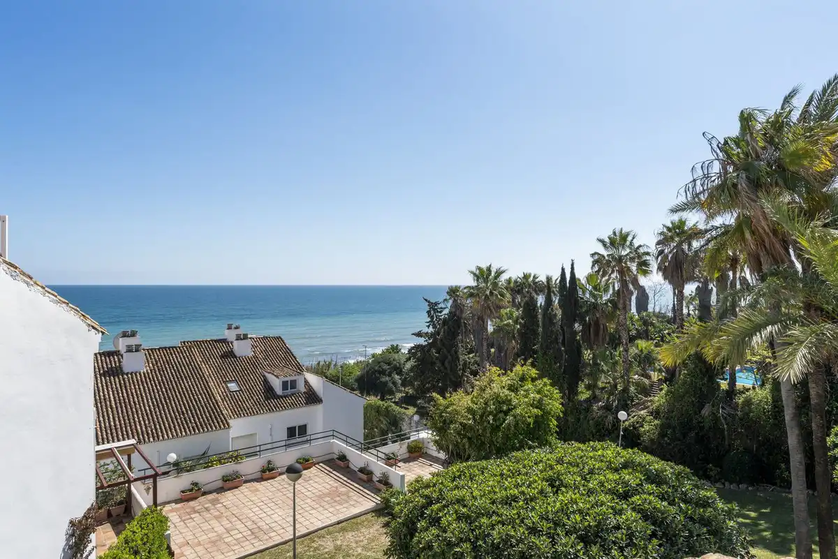 Jardí de Casa adosada en venda en Marbella amb Aire condicionat, Jardí privat i Terrassa